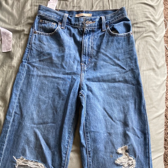 Levi’s jeans!!!!!🤠 - Picture 1 of 4